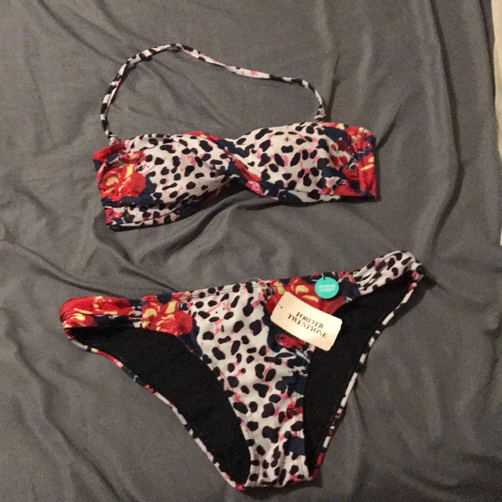 Forever 21 baiting suit